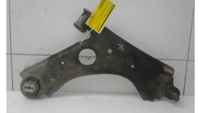 Front wishbone, right Fiat Doblo