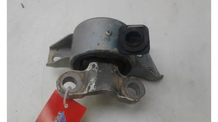 Engine mount Opel Corsa