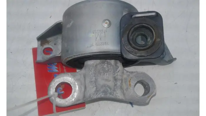 Engine mount Opel Corsa