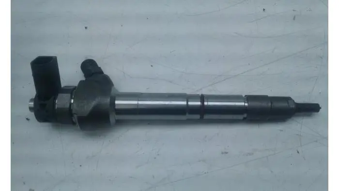 Injector (diesel) Volkswagen Passat