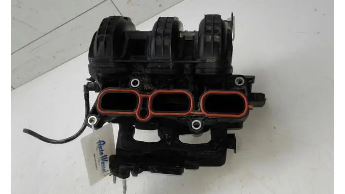 Intake manifold Peugeot 108