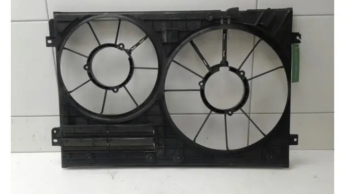 Cooling fan housing Volkswagen Tiguan