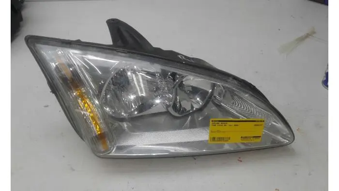 Headlight, right Ford Focus