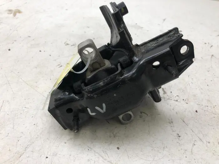 Engine mount Audi A1