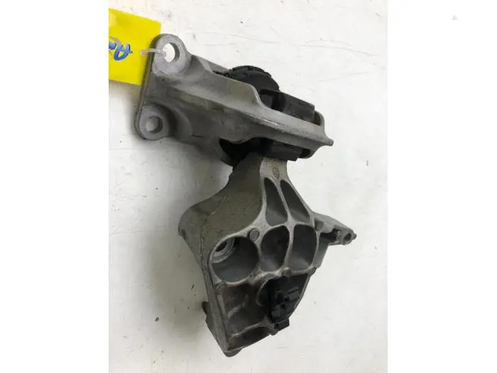 Engine mount Renault Megane