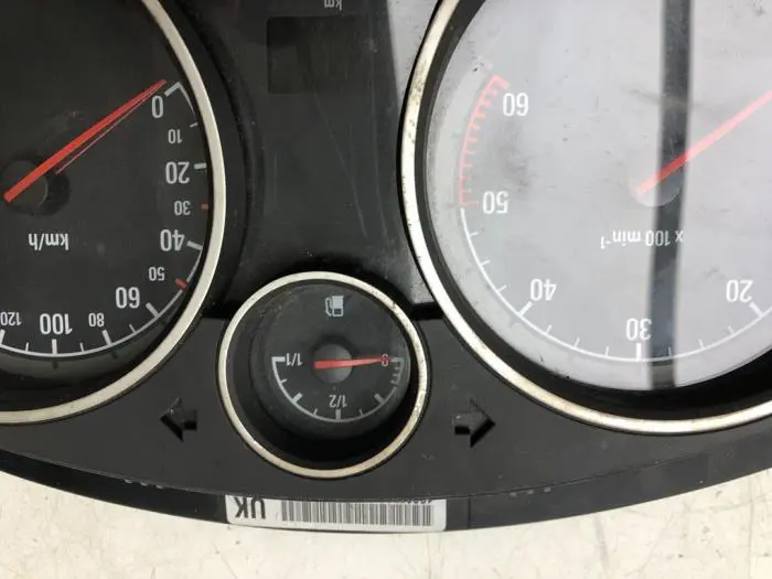 Odometer KM Opel Zafira B