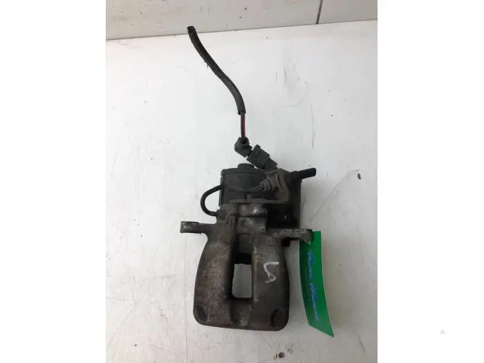 Rear brake calliper, left Volkswagen Passat