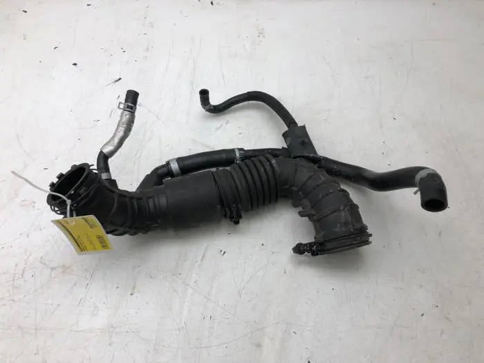 Air intake hose Hyundai I30