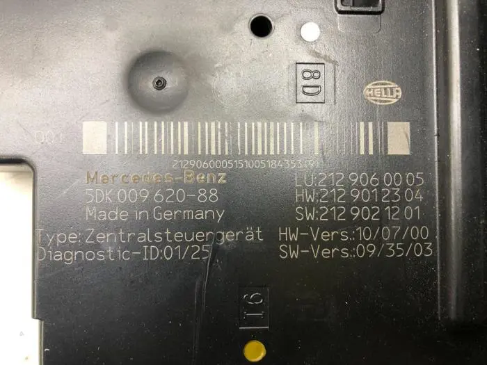 Fuse box Mercedes E-Klasse