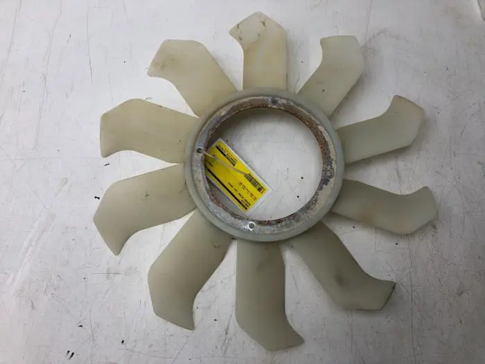 Cooling fans Nissan NT400