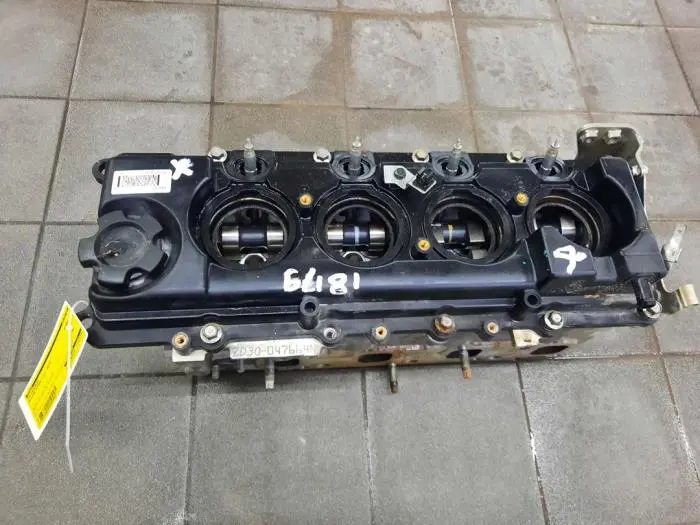 Cylinder head Nissan NT400