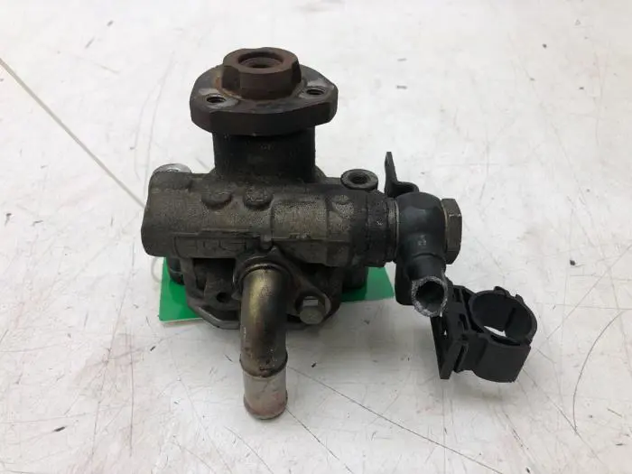 Power steering pump Volkswagen Golf