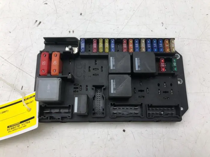 Fuse box Landrover Range Rover