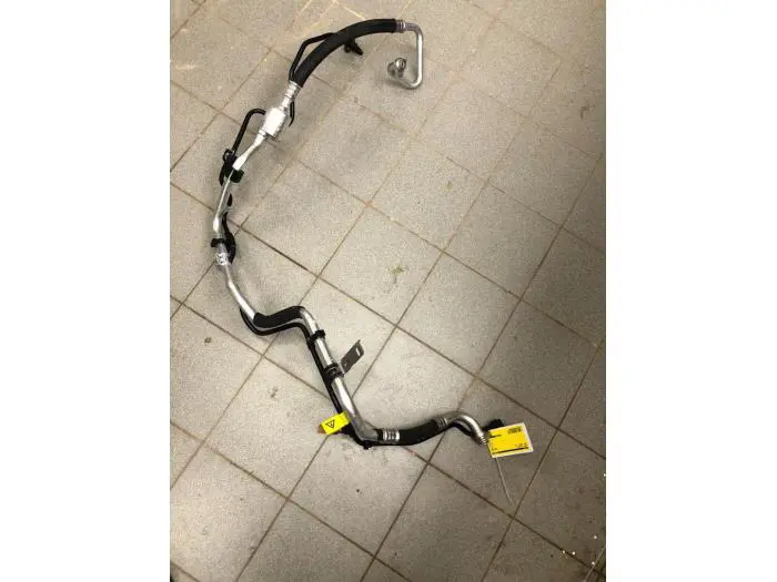 Air conditioning line Opel Corsa