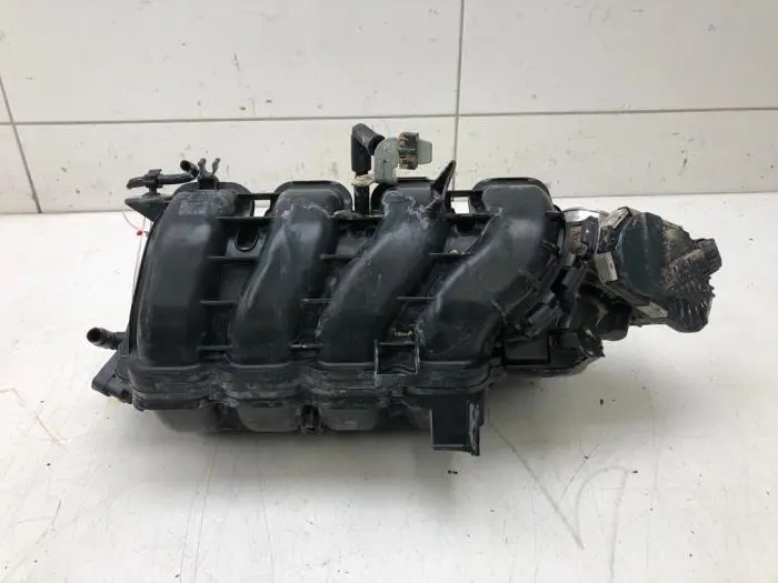 Intake manifold Opel Corsa