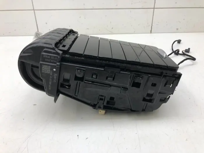 Storage compartment Mercedes B-Klasse