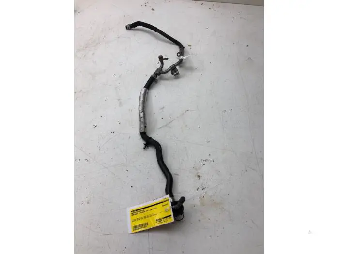 Fuel line Mercedes B-Klasse