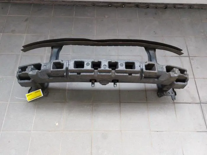 Front bumper frame Volkswagen Passat