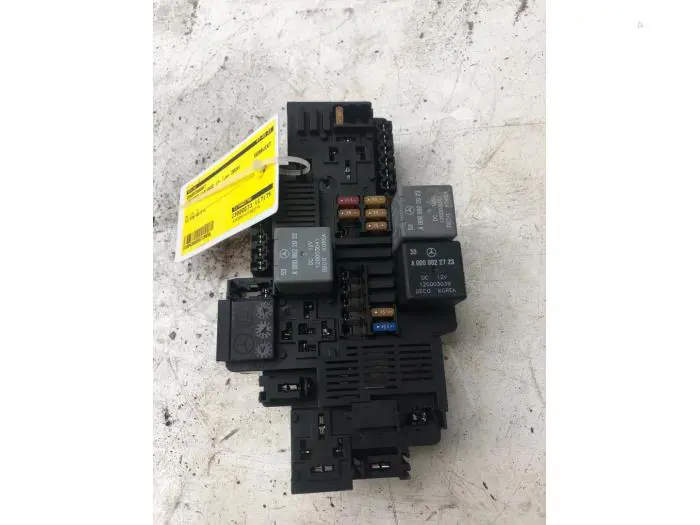 Fuse box Mercedes C-Klasse