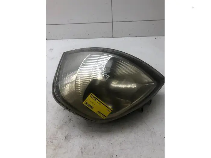 Headlight, left Renault Master