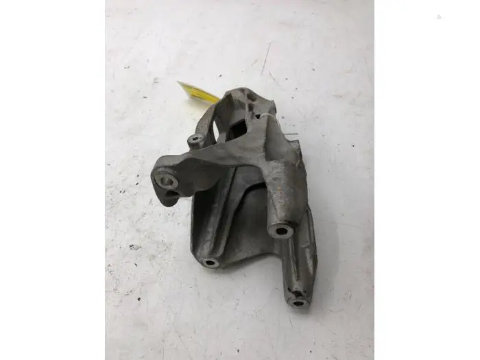 Engine mount Volkswagen Transporter