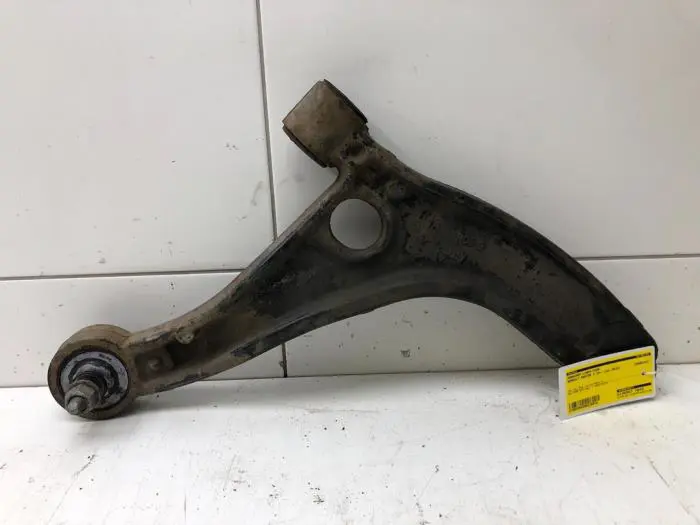 Front wishbone, left Renault Master