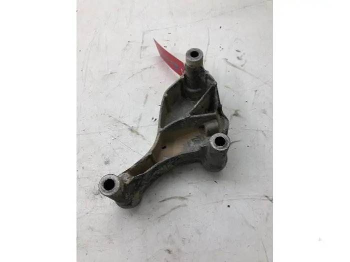 Engine mount Opel Astra