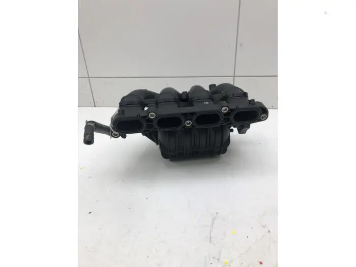 Intake manifold Suzuki Splash