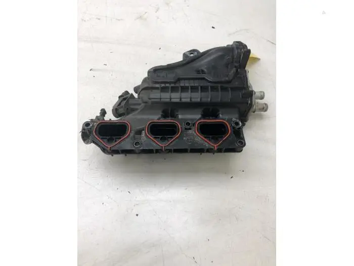 Intake manifold Renault Twingo