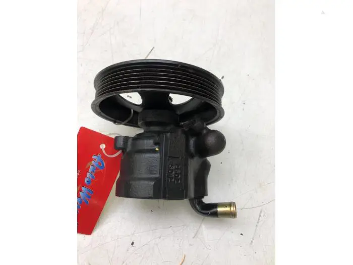 Power steering pump Opel Astra