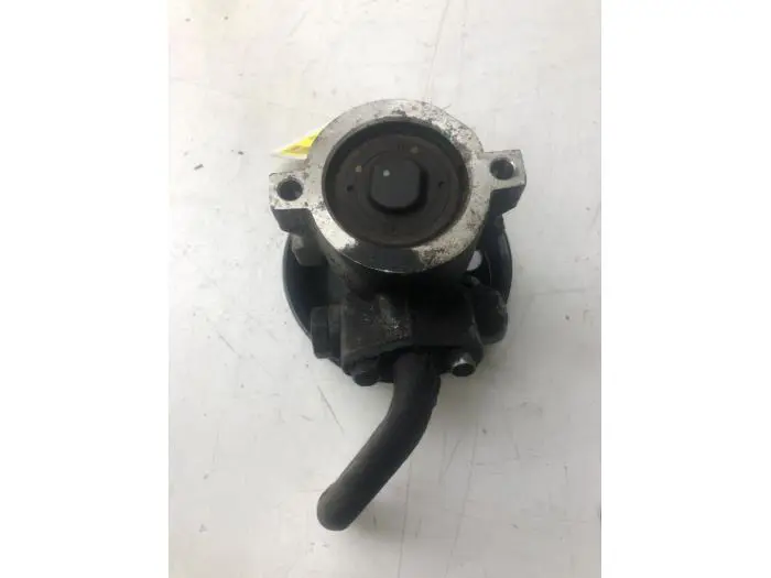 Power steering pump Chevrolet Epica