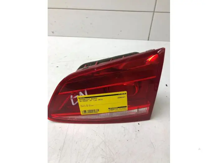 Taillight, right Volkswagen Passat