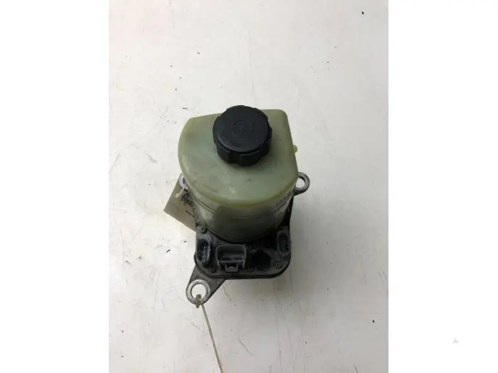 Power steering pump Ford Focus