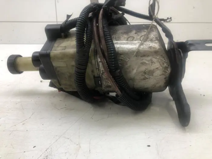 Power steering pump Opel Astra