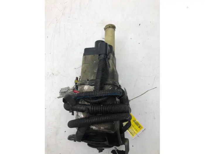 Power steering pump Opel Astra