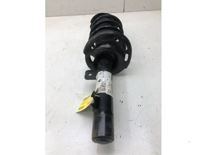 Front shock absorber rod, right Peugeot 2008