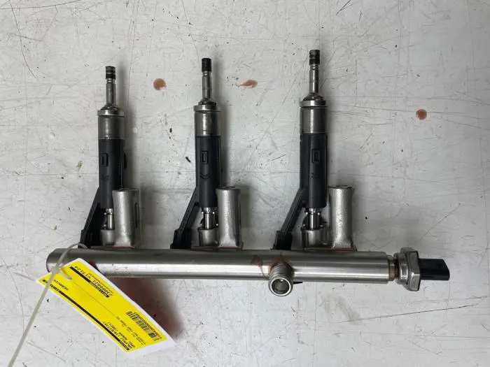 Fuel injector nozzle Opel Mokka