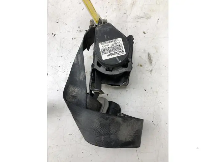 Rear seatbelt tensioner, right Nissan Leaf