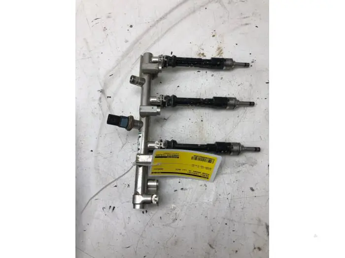 Fuel injector nozzle Nissan Qashqai+2