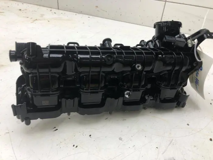 Intake manifold Nissan Qashqai+2