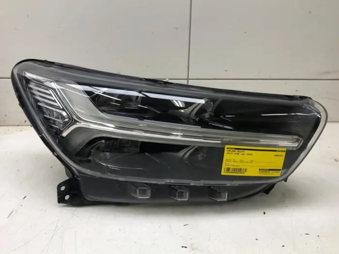 Headlight, right Volvo XC40