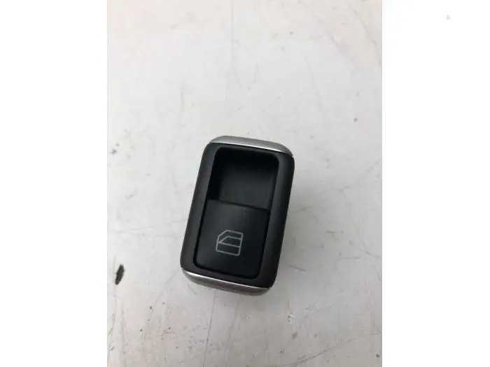 Electric window switch Mercedes CLA