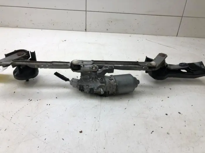 Front wiper motor Mazda 6.