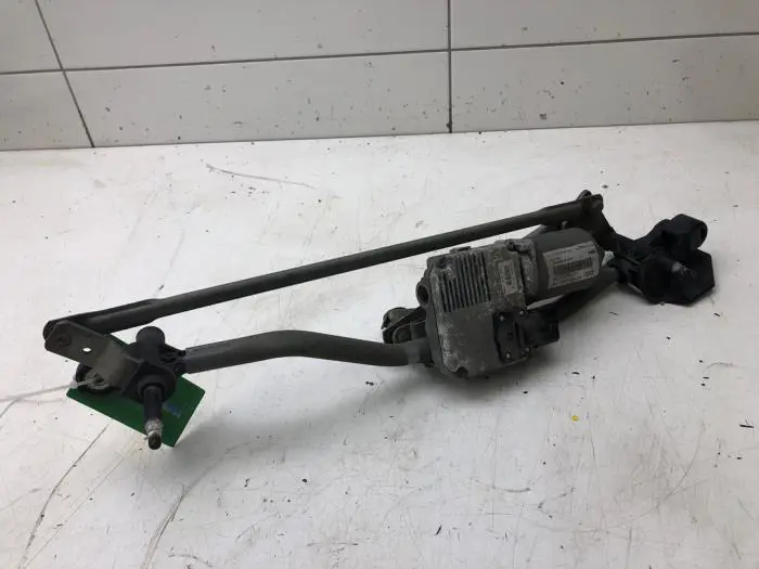 Front wiper motor Audi A4