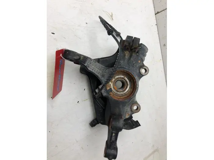 Knuckle, front right Opel Corsa