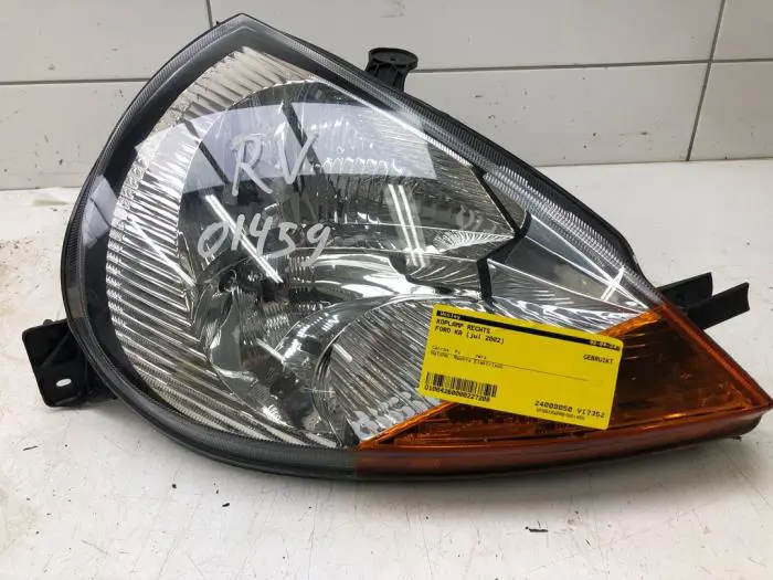 Headlight, right Ford KA