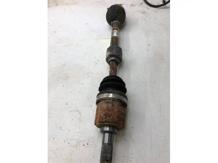 Front drive shaft, left Kia Cee'D