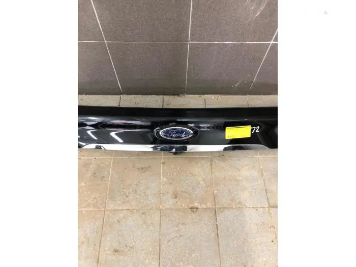 Decorative strip tailgate Ford Edge 16-