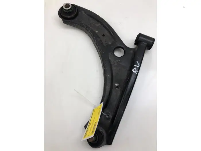 Front wishbone, right Suzuki Swift