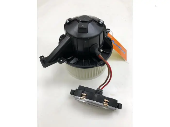 Heating and ventilation fan motor Mercedes EQV